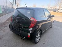 Second-hand Kia Picanto DREAM-TEAM Edition 69 CP (50 kW) 2014 Negru Hatchback