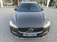 Gebraucht Volvo XC60 Plus 197 PS (144 kW) 2023 Grau SUV
