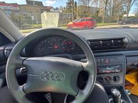 Second-hand Audi A4 101 CP (74 kW) 1998 Verde Berlinǎ