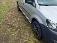 Gebraucht VW Caddy Maxi 107 PS (78 kW) 2014 Silber Van / Kleinbus