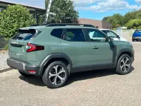 Gebraucht Dacia Duster Journey 94 PS (69 kW) 2025 Safarigrün SUV