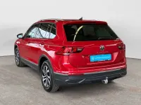 Gebraucht VW Tiguan Active 150 PS (110 kW) 2022 Rot SUV
