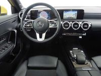 gebraucht Mercedes A200 d DCT Progressive LED Navi Pano Burmester