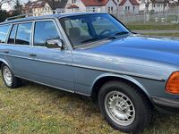 Gebraucht Mercedes 200 108 PS (79 kW) 1984 Blau Kombi
