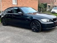 Gebraucht BMW 318 130 PS (95 kW) 2007 Schwarz Limousine