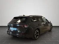 Gebraucht VW Golf VIII R-line 150 PS (110 kW) 2025 Uranograu Kombi