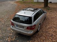 Gebraucht Mercedes E250 Avantgarde 204 PS (150 kW) 2011 Silber Kombi
