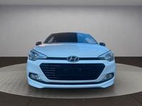 Gebraucht Hyundai i20 Active 101 PS (74 kW) 2018 Weiß Kleinwagen