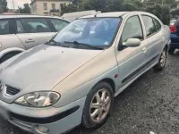 Gebraucht Renault Mégane 107 PS (78 kW) 2001 Grau Kleinwagen