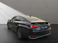 Gebraucht Lexus ES300H Business Edition 218 PS (160 kW) 2026 Graphite black Limousine