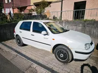 Gebraucht VW Golf IV 75 PS (55 kW) 2002 Weiß Kleinwagen