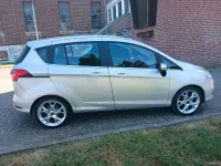 Gebraucht Ford B-MAX 101 PS (74 kW) 2012 Silber Van / Kleinbus