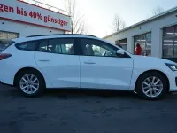 Używany Ford Focus 120 KM (88 kW) 2022 Biały Kombi