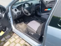 Gebraucht Ford Fiesta 60 PS (44 kW) 2006 Blau Kleinwagen
