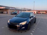 Gebraucht Opel Astra 100 PS (73 kW) 2012 Blau Limousine