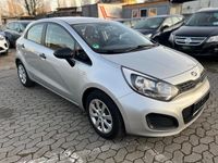 Second-hand Kia Rio 85 CP (62 kW) 2013 Argintiu Hatchback