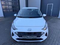 Gebraucht Hyundai i10 Select 67 PS (49 kW) 2021 Weiß Kleinwagen