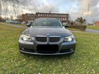 gebraucht BMW 320 i / Automatik / Panorama / Klima