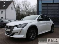 Gebraucht Peugeot e-208 Allure 100 kW (136 PS) 2022 Weiß Kleinwagen