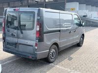 Gebraucht Opel Vivaro 145 PS (106 kW) 2018 Grau Van / Kleinbus
