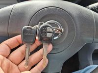 Gebraucht Nissan Pixo 68 PS (50 kW) 2013 Blau Kleinwagen