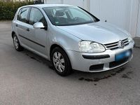 Gebraucht VW Golf V 102 PS (75 kW) 2004 Silber Kleinwagen