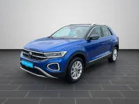Gebraucht VW T-Roc Style 150 PS (110 kW) 2025 Ravennablau metallic (metallic) SUV