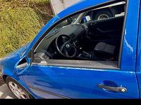 Gebraucht VW Golf 75 PS (55 kW) 2000 Blau Coupé