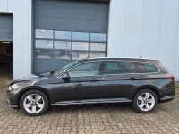 Gebraucht VW Passat Elegance 150 PS (110 kW) 2020 Grau Kombi