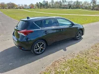 Gebraucht Toyota Auris Team 116 PS (85 kW) 2019 Schwarz Kleinwagen