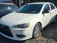 Gebraucht Mitsubishi Lancer Sportback 117 PS (86 kW) 2014 Weiß Limousine