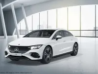Gebraucht Mercedes EQE300 Advanced 194 kW (265 PS) 2025 Unilack polarweiß Limousine