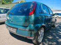 Usata Opel Corsa 75 CV (55 kW) 2003 Verde Utilitaria
