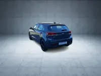 Gebraucht Kia Rio Vision 101 PS (74 kW) 2022 Prg) perennialgrau met. (grau Limousine