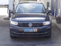 gebraucht VW Tiguan 1.5 TSI Life AUT Navi SHZ AHK ACC LED ALU