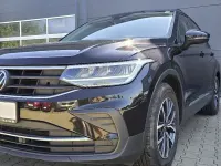 Gebraucht VW Tiguan Life 150 PS (110 kW) 2023 Schwarz SUV