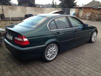 Gebraucht BMW 320 150 PS (110 kW) 1999 Grün metallic Limousine