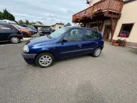 Gebraucht Renault Clio 58 PS (42 kW) 1998 Blau Kleinwagen