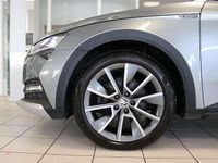 Gebraucht Skoda Superb 200 PS (147 kW) 2021 Grau Kombi