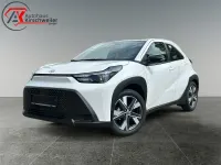 Neu Toyota Aygo X Active 116 PS (85 kW) 2026 Super white SUV