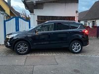 Gebraucht Ford Kuga Titanium 175 PS (128 kW) 2019 Schwarz SUV
