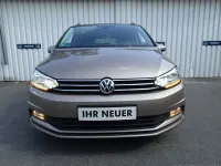 Gebraucht VW Touran Highline 150 PS (110 kW) 2020 Beige Van / Kleinbus