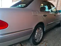 Gebraucht Mercedes E320 224 PS (164 kW) 1997 Silber Limousine