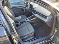 Gebraucht Audi A3 Ambiente 150 PS (110 kW) 2021 Grau Limousine