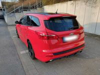 Usata Ford Focus ST-Line 150 CV (110 kW) 2017 Rosso Station wagon