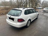 Gebraucht VW Golf VI 105 PS (77 kW) 2011 Weiß Kleinwagen