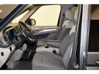 Używany VW Multivan Basis 204 KM (150 kW) 2023 Szary Minivan