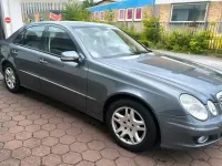 Gebraucht Mercedes E220 170 PS (125 kW) 2007 Grau Limousine