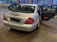 Gebraucht Mercedes E240 177 PS (130 kW) 2003 Grau Limousine