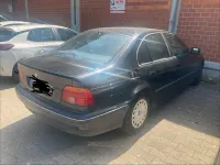 Gebraucht BMW 523 170 PS (125 kW) 2000 Schwarz Limousine